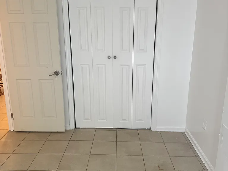 1313 Clay Ave #1 — Photo 3
