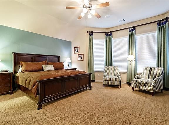 4th image of 204 Oriole Dr