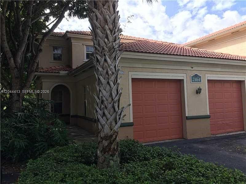 1st image of 2464 Centergate Dr APT 101