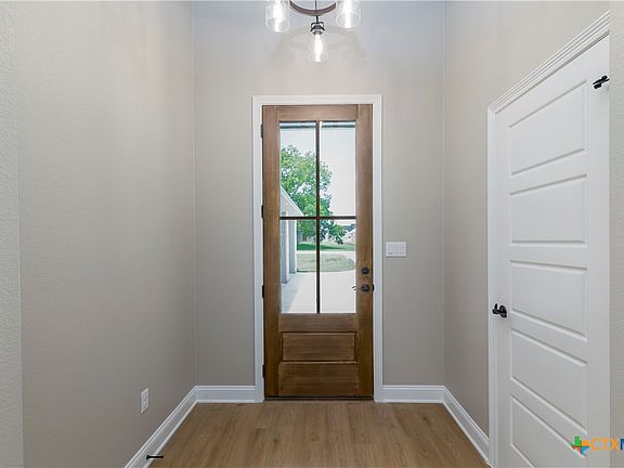 4th image of 11175 Golden Eagle Ave