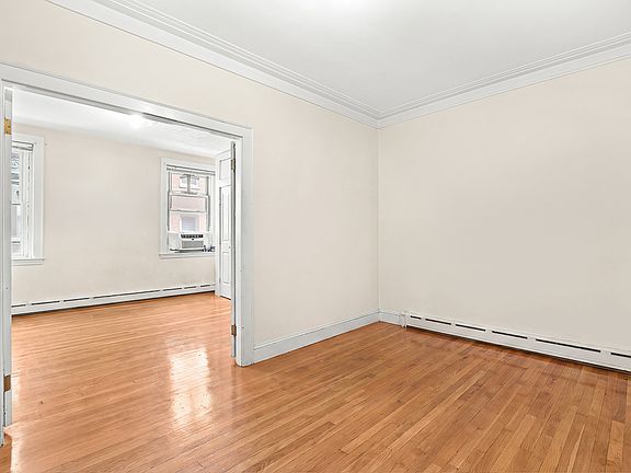2nd image of 94 Prince St #1