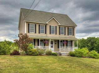 40 Pearson Ln, New Boston, NH 03070