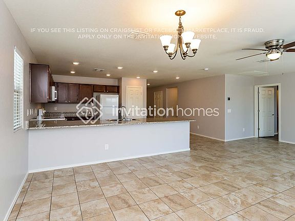4th image of 3901 E Constitution Dr