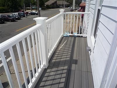 2nd image of 472 Main St #2M