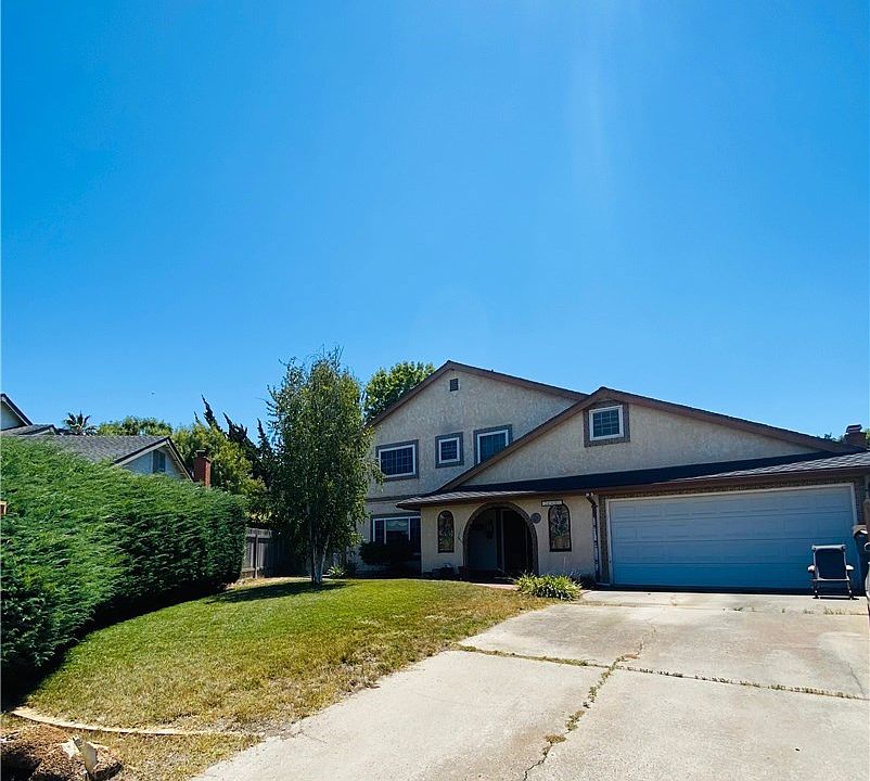 1st image of 4451 Berkshire Ln