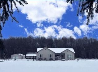 5032 Ridge Rd, Cortland, OH 44410