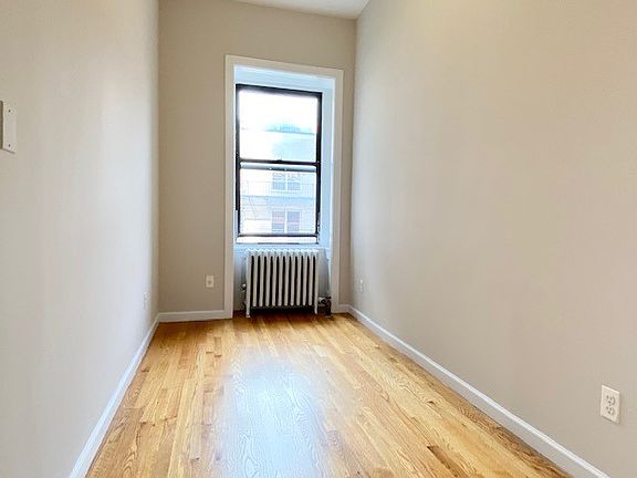 4th image of 313 W 47th St #5EE