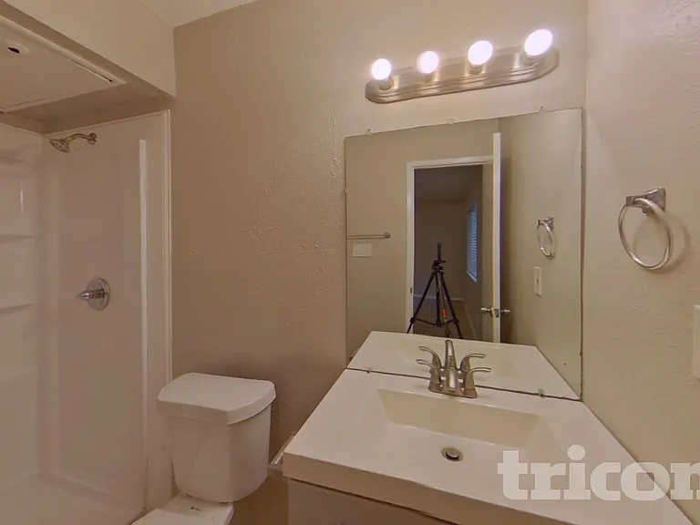 7309 Hedge Dr — Photo 9
