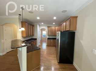 18916 Kanawha Dr, Cornelius, NC 28031