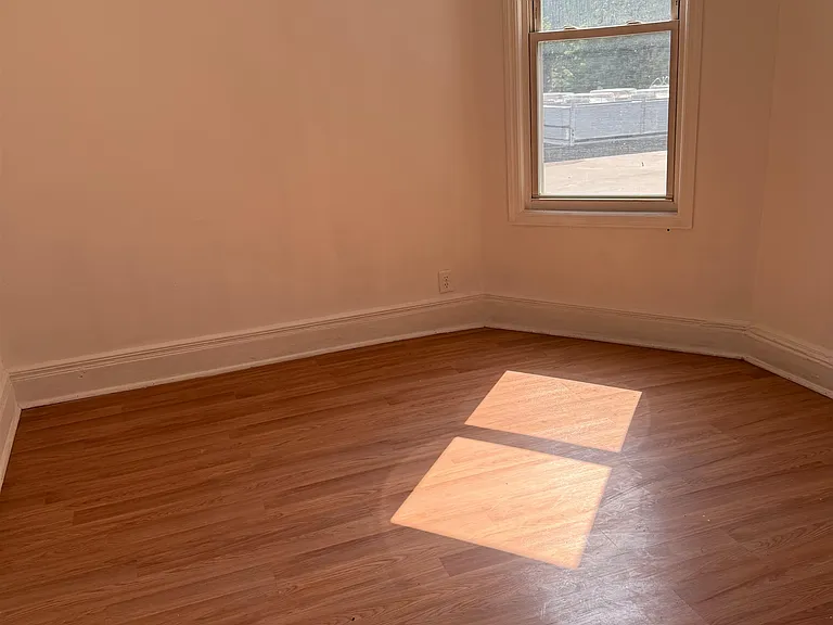 765 Westside Ave #2 — Photo 8