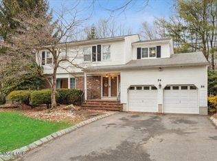 54 Tracy Drive, Manalapan, NJ 07726