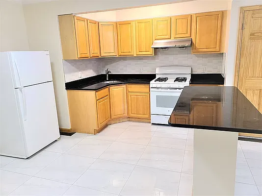 Rented by Virtual Real Estate | media 18