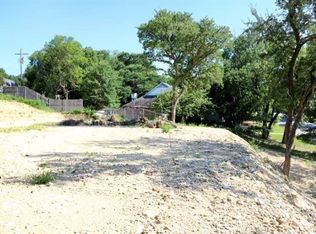 401 Dale Hollow Rd, Fort Worth, TX 76103