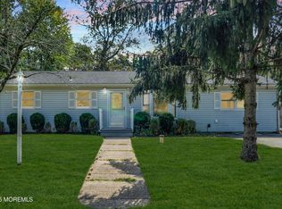 220 Sunset Ln, Howell, NJ 07731