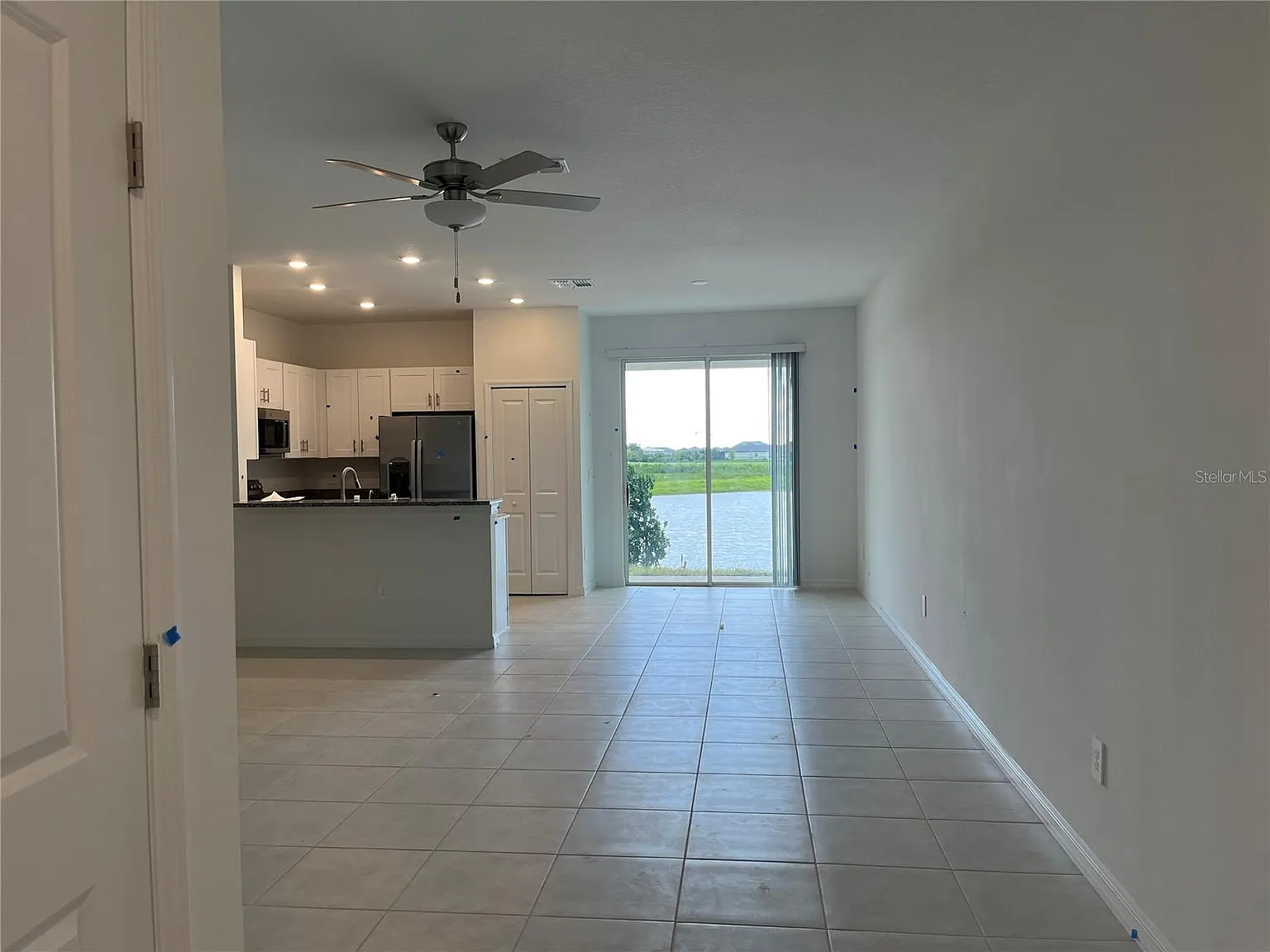 3 bed, 1666 sqft, $2,149 — Photo 4