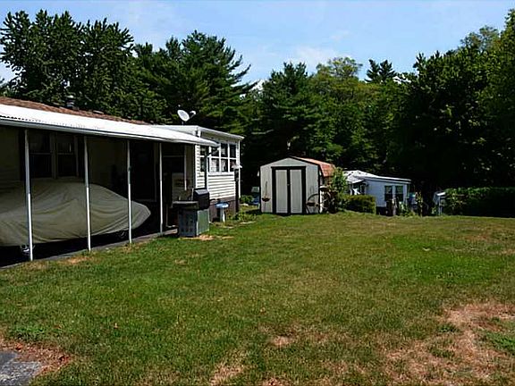 2nd image of 27 Sherwood Valley Ln