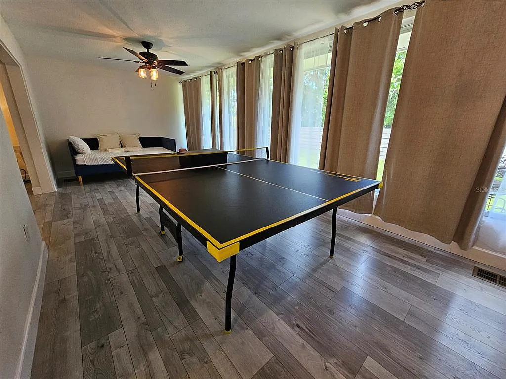 2 bed, 2.0 bath, 1585 sqft, $3,000 — Photo 4
