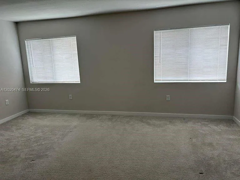 440 NW 11th Ave #1 — Photo 3