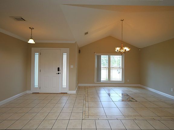 2nd image of 3819 Chris Cir