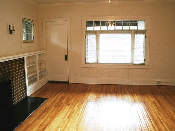3rd image of 1125 N Marion St APT 6