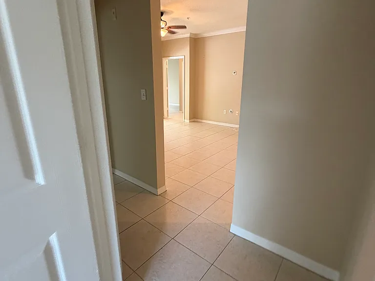 615 Fairway Dr #207 — Photo 12