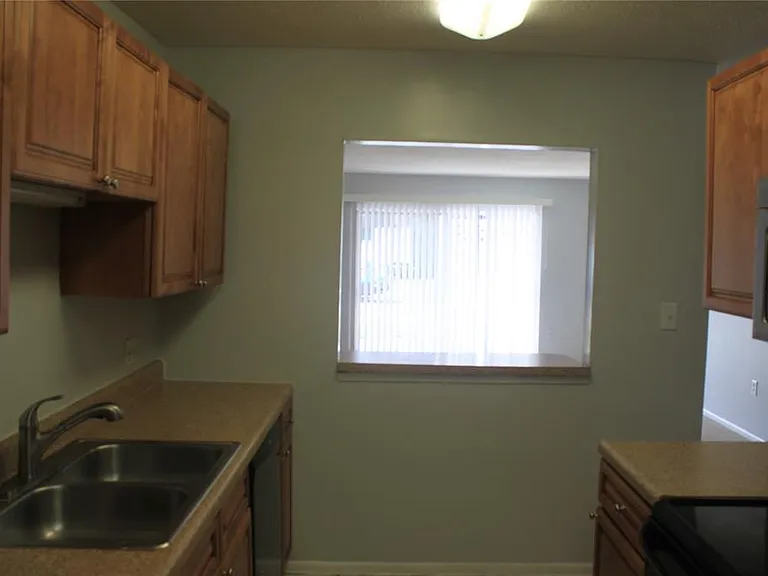 1695 Lee Rd #A101 — Photo 22