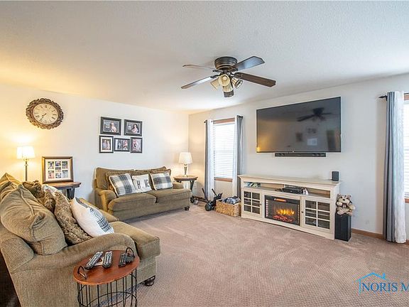 3rd image of 111 Genson Dr