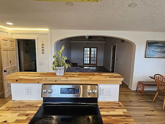 Kitchen Bar