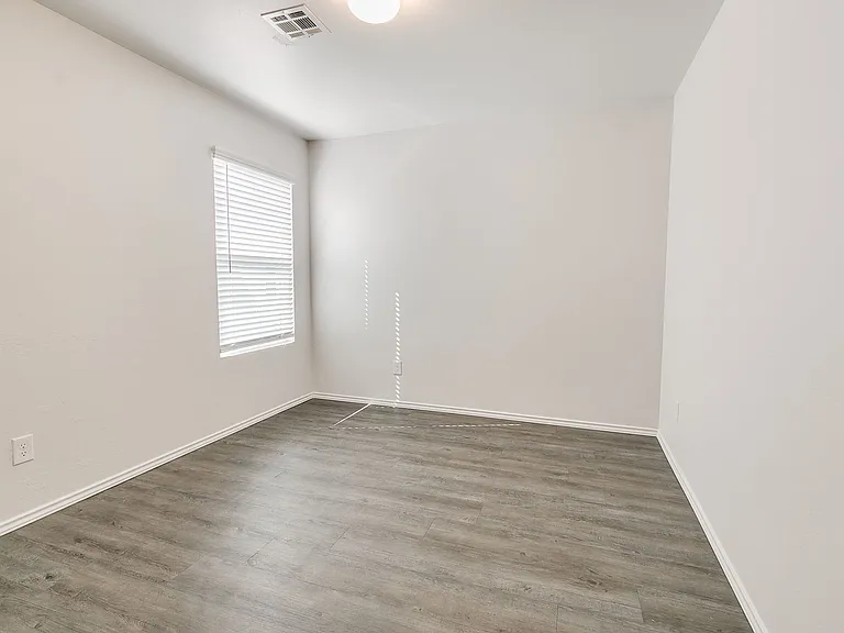 9513 Black Tail Cir — Photo 19
