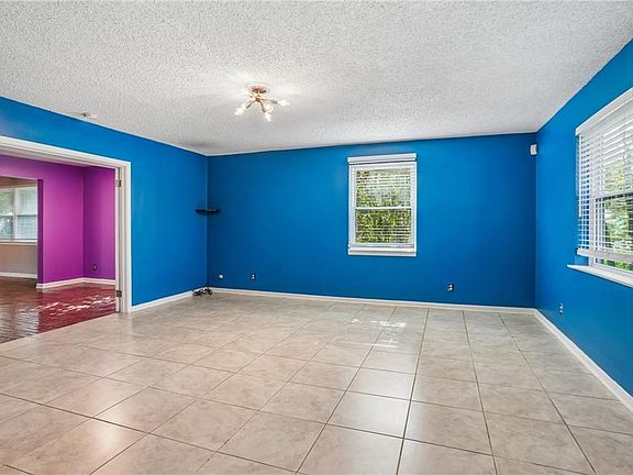 2nd image of 5882 Rhodes Ave
