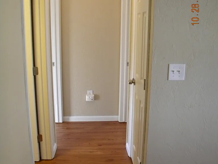 301 S Maple Ave — Photo 6
