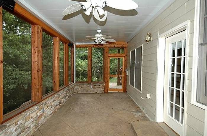 Amazing screened porch
