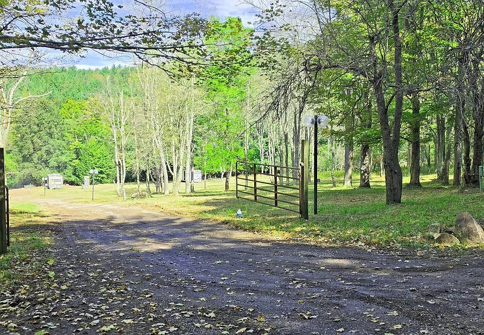 1st image of PARCEL 101 Rabbit Hollow Rd Lot 2