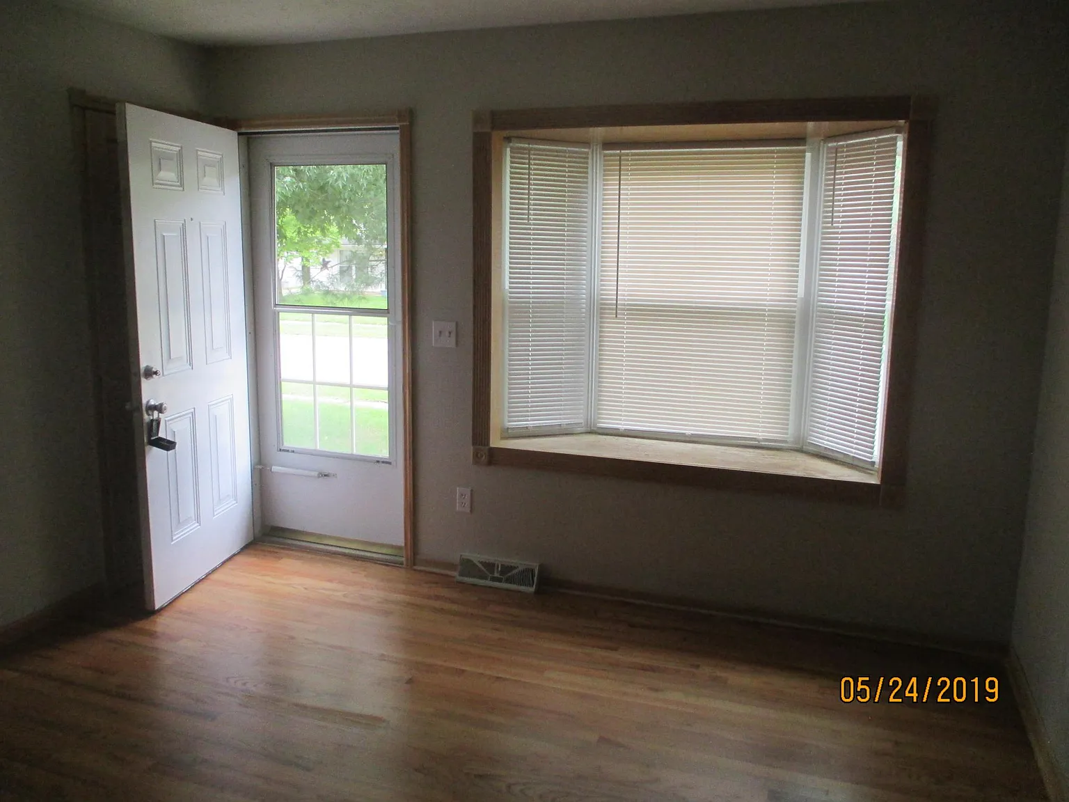 3 bed, 1131 sqft, $1,650 — Photo 3