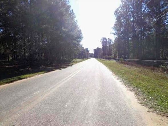 2nd image of 4277 Beaver Run Rd