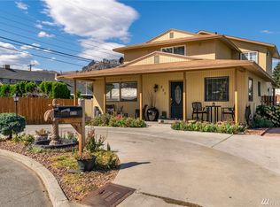 820 Highland Dr, Wenatchee, WA 98801