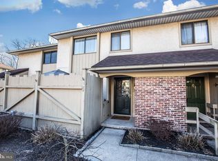 29 Pine Woods Ct, Reading, PA 19607