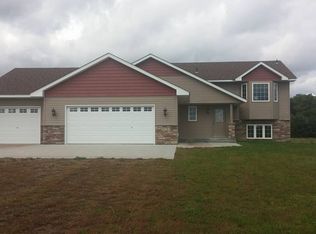 1000 Redwing Ave, Shafer, MN 55074