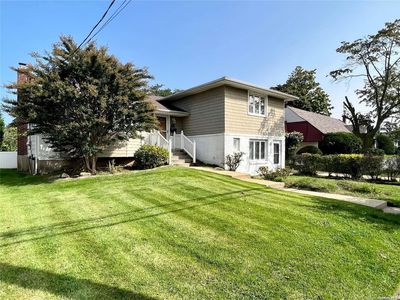 4621 Merrick Road, Massapequa, NY, 11758