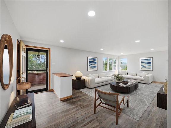 4th image of 3119 Ridge Ave