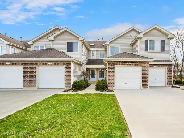 186 Sierra Pass Dr, Schaumburg, IL 60194