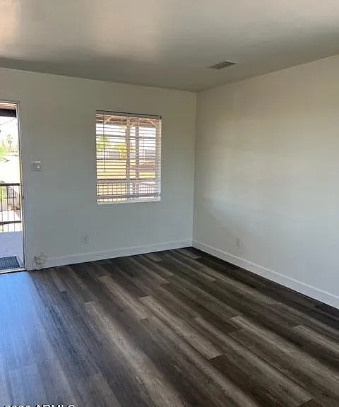 746 W Turney Ave #8 — Photo 5