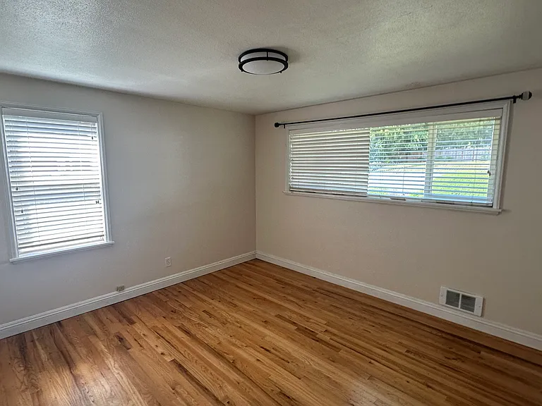 3707 SW 106th St — Photo 14