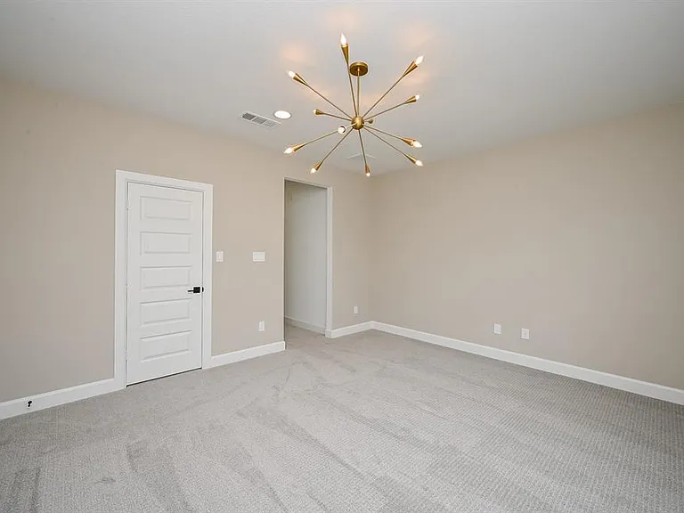 22310 Understory Ct — Photo 32