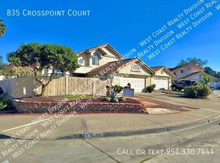 835 Crosspoint Ct, San Diego, CA 92114