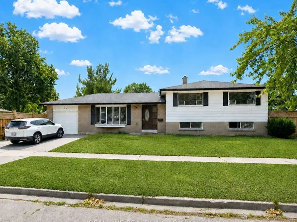 1 Grovenest Dr, Toronto, ON M1E 4J2