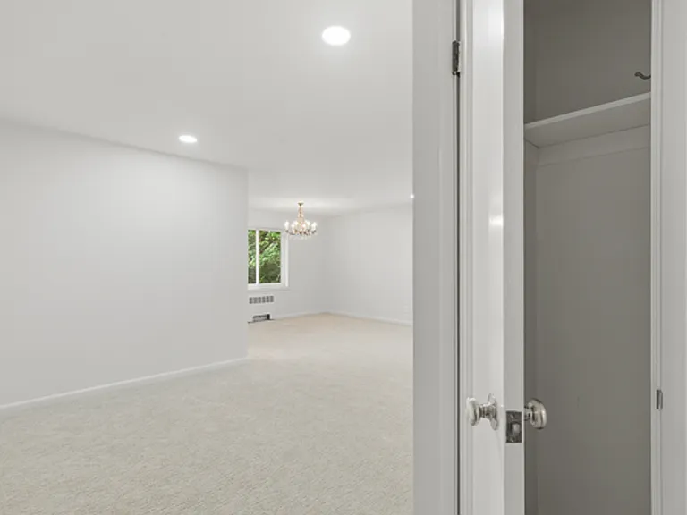 The Highland Arms Apartments — Photo 4