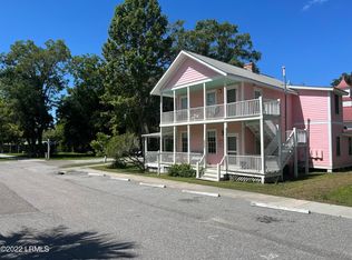 1103 Paris Ave, Port Royal, SC 29935