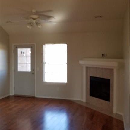 5th image of 820 Sunflower St