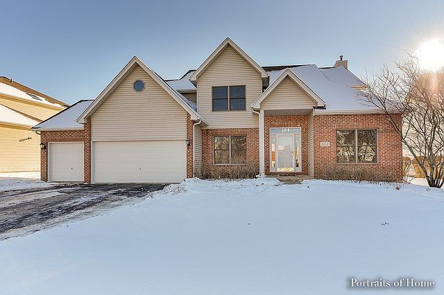 1st image of 455 Windsor Dr